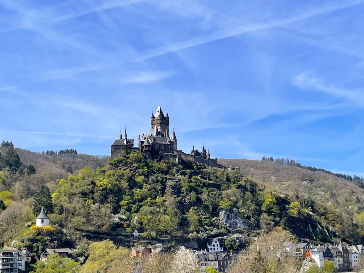 【ライヒスブルク城】ドラクエに出てきそうな古城 – ドイツ・コッヘム