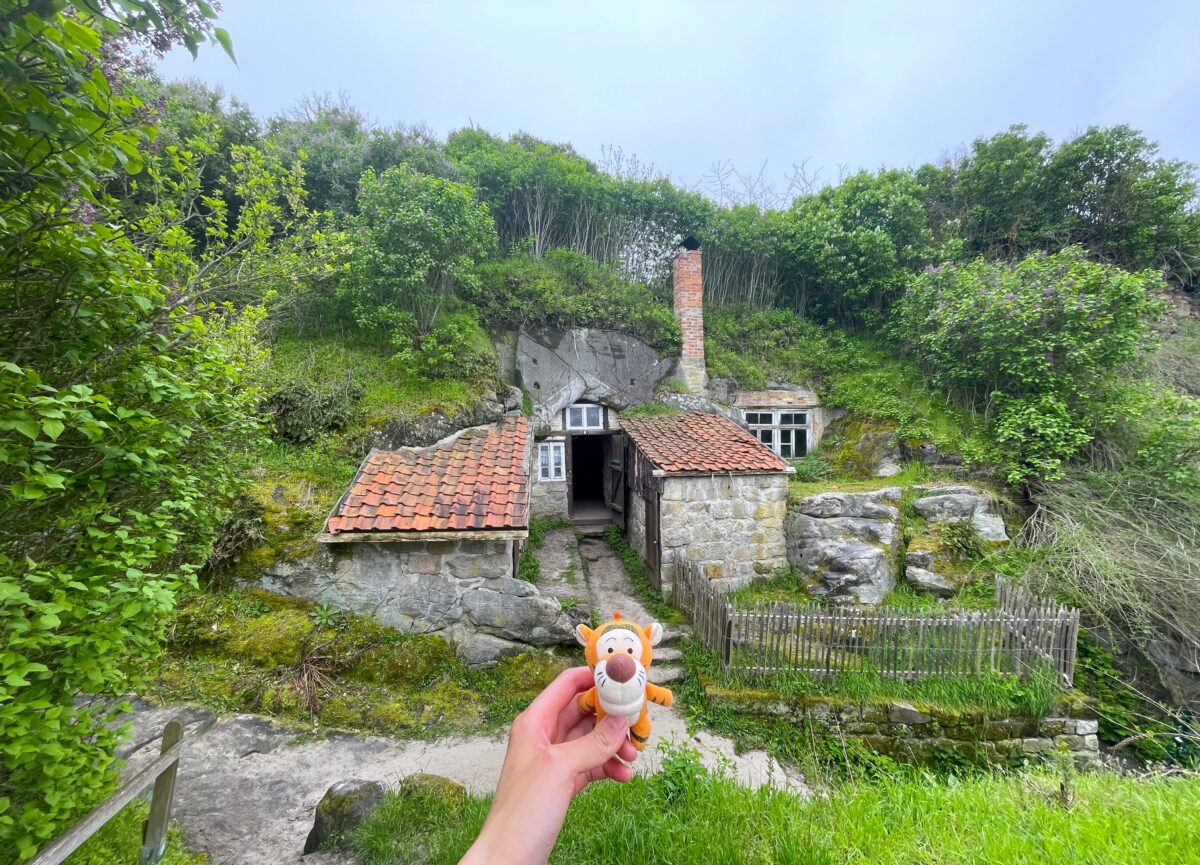 ホビットの住む、珍しい洞窟住居へ – ドイツ・ランゲンシュタイン