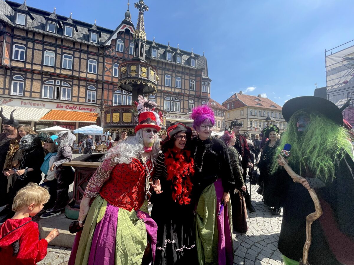 【ヴァルプアギスの夜】ブロッケン山に伝わる魔女たちの宴 – ドイツ